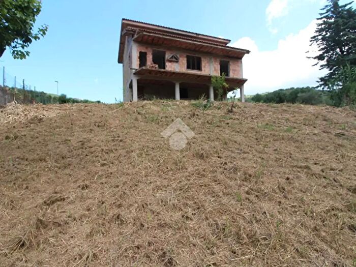 Casa con 5 locali in vendita in Via San Vito, Ogliastro Cilento