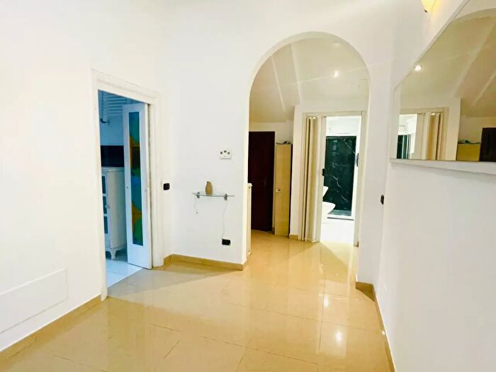 Casa con 5 locali in vendita in Arcola