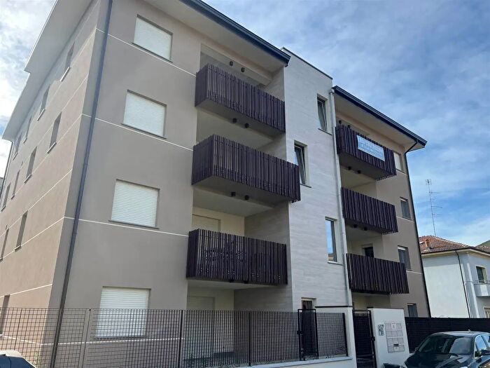 Appartamento bilocale in vendita in Via Campi, Piacenza