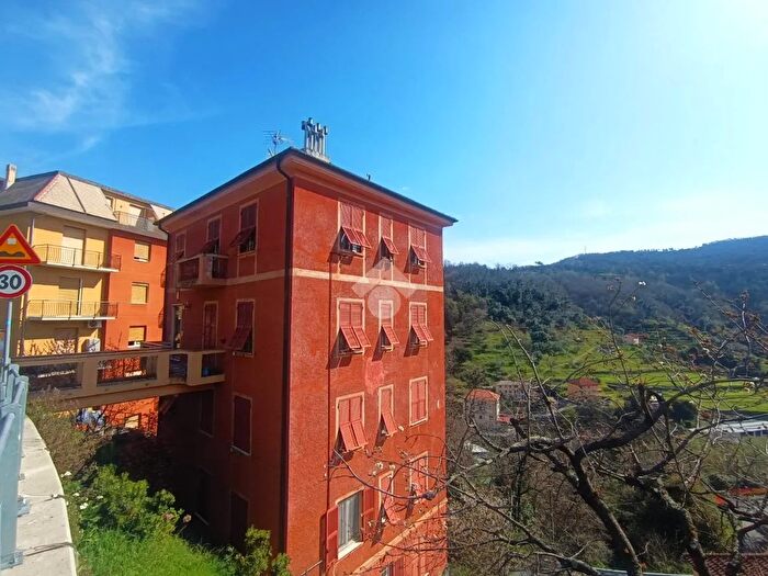 Appartamento con 5 locali in vendita in Via Provinciale, Mele