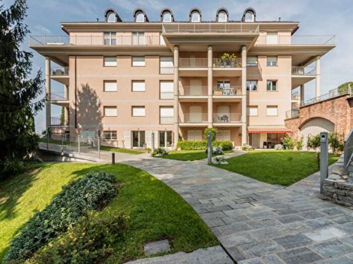 Appartamento trilocale in vendita in Strada Comunale di Mongreno, Torino