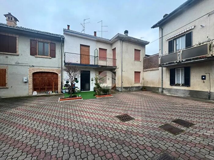 Casa trilocale in vendita in Via Maestà, Montechiarugolo