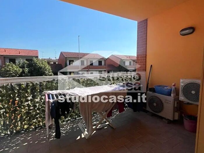 Appartamento trilocale in affitto in Via Papa Paolo II, Valera Fratta