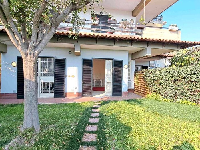 Appartamento bilocale in affitto in Via Dei Malavoglia, Centro, Aci Castello