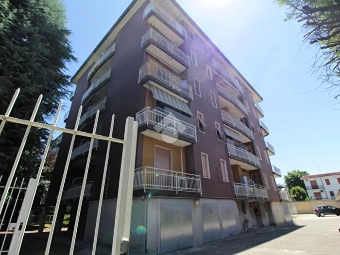 Appartamento trilocale in vendita in Via Gramsci Antonio, Sedriano