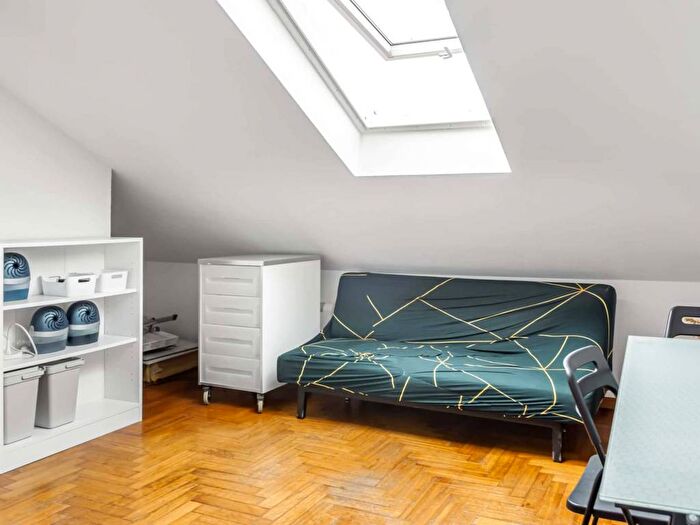 Appartamento trilocale in affitto in Via Cesare da Sesto, Corso Genova, Milano