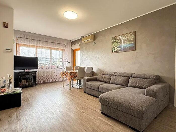 Appartamento quadrilocale in vendita in Via Michelangelo Buonarroti, Tavagnacco