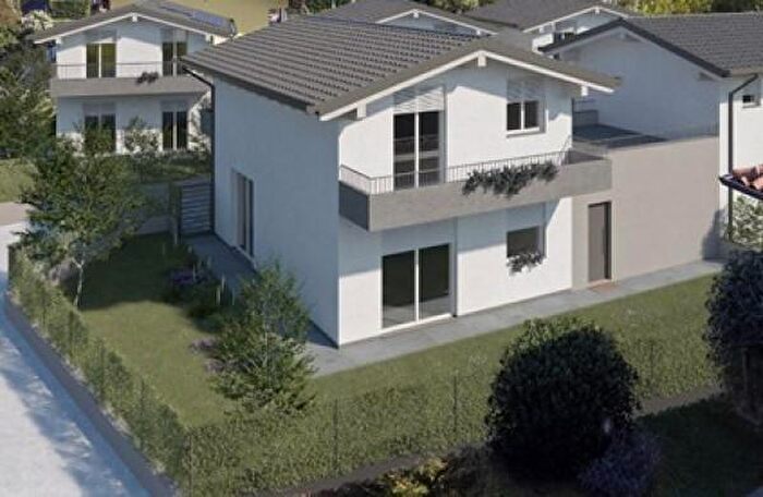 Case in Vendita e in Affitto - 3