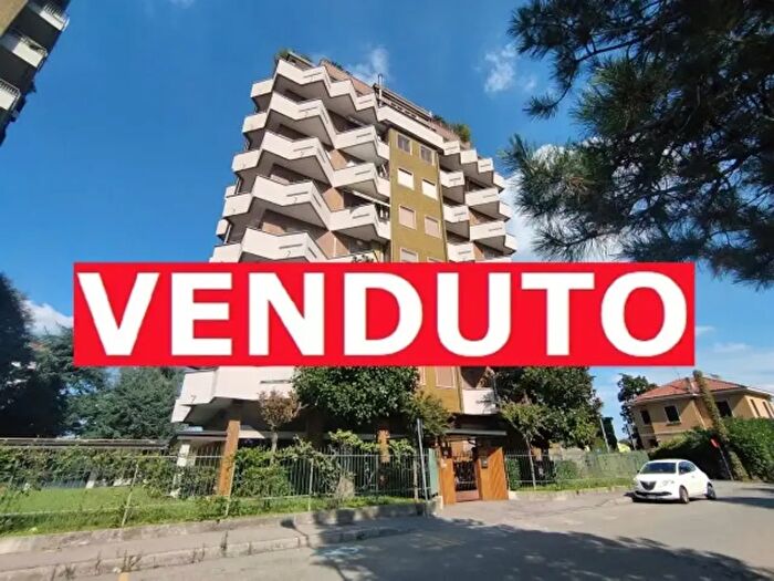 Appartamento trilocale in vendita in Via Pietro Mascagni, Rho