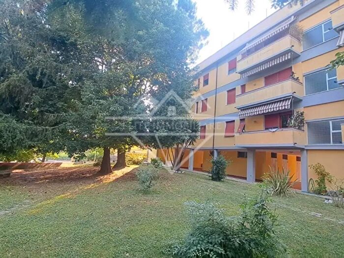Appartamento con 5 locali in vendita in Carrara