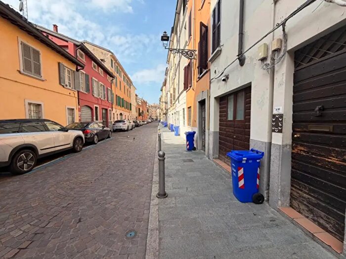 Appartamento bilocale in vendita in Borgo Guazzo, Parma