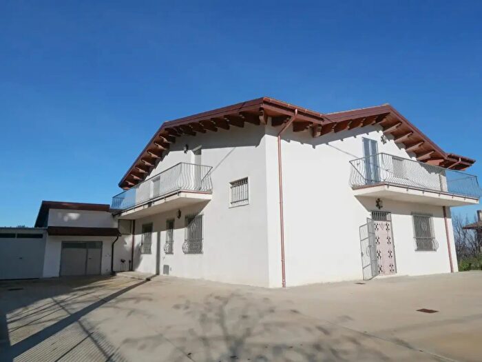 Casa con 7 locali in vendita in Via San Rocco, Moscufo