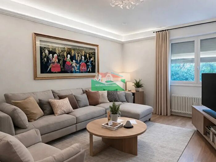 Appartamento con 5 locali in vendita in Via Giuseppe Zalamella, Ravenna