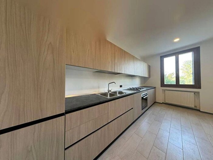 Appartamento trilocale in affitto in Centro, Bassano del Grappa