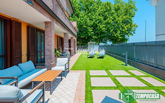 Casa quadrilocale in vendita in Via Giovanni Falcone, Pieve Fissiraga