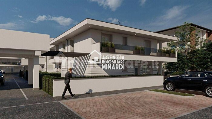 Casa con 5 locali in vendita in Via Portisano, Faenza