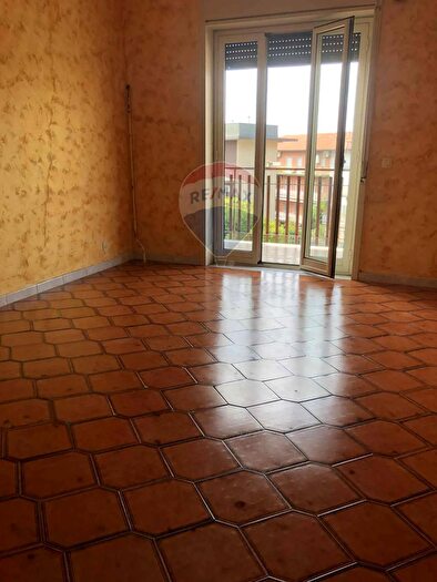 Appartamento trilocale in vendita in Via del Fasano, Catania