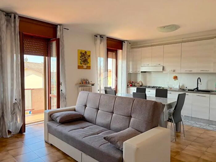 Appartamento quadrilocale in vendita in Via Giuseppe Mazzini, Povegliano Veronese