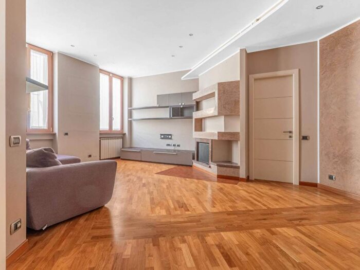 Appartamento quadrilocale in affitto in Via Pietro Rubens, San Siro, Milano
