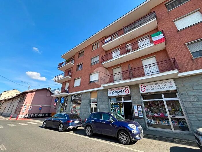 Appartamento quadrilocale in vendita in Via Cesare Beccaria, None