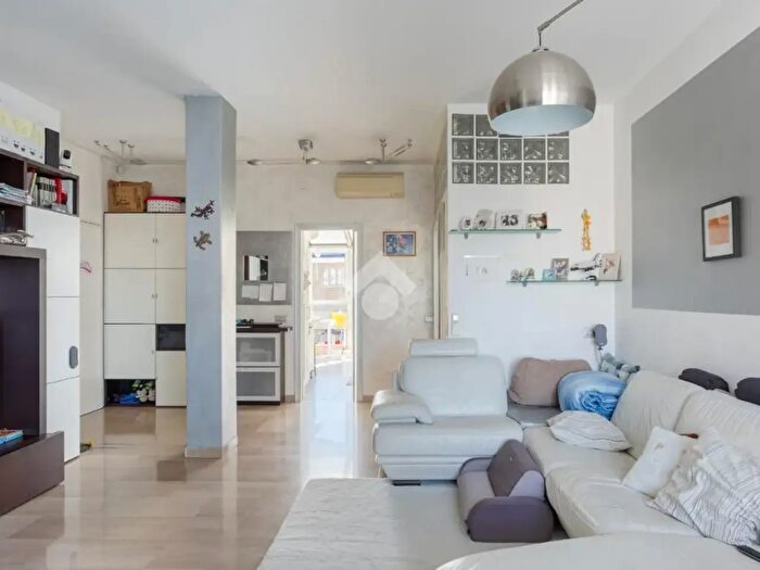 Appartamento trilocale in vendita in Viale Fulvio Testi, Milano