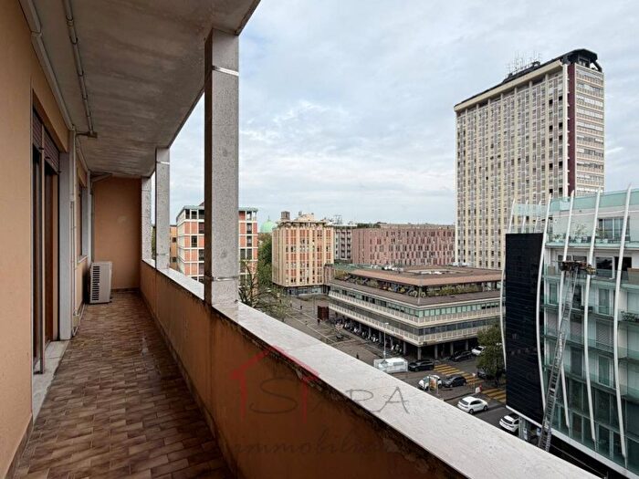 Appartamento con 5 locali in affitto in Largo Europa, Savonarola Ponte Molino, Padova