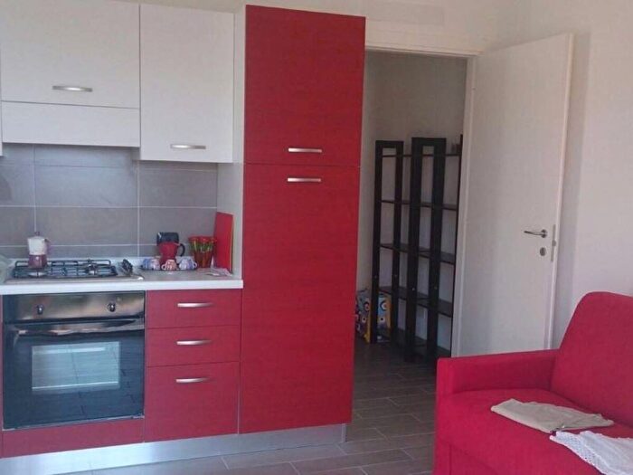 Appartamento bilocale in affitto in Via Porta Rossa, Santo Stefano al Mare