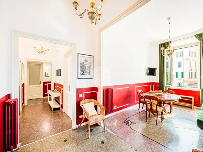 Appartamento quadrilocale in vendita in Via Boezio, Roma