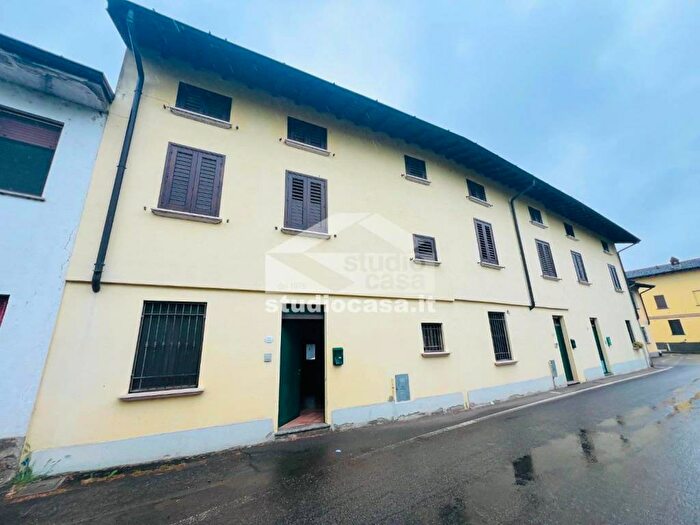Casa quadrilocale in affitto in Izano