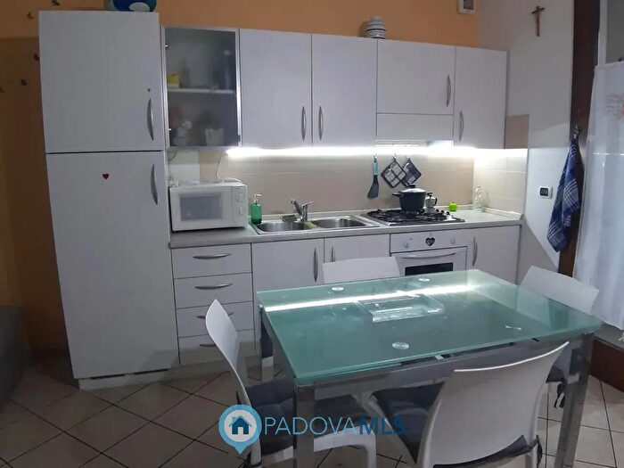 Appartamento bilocale in vendita in Via Ezio Franceschini, Este