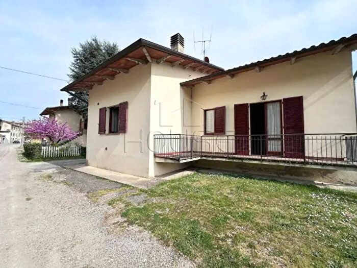 Appartamento con 5 locali in vendita in Petrelle Città di Castello Perugia Umbria Italia, Citta' Di Castello