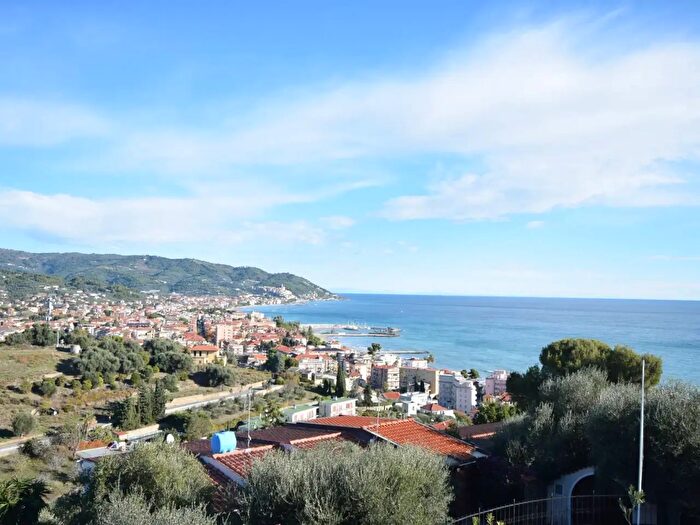 Appartamento bilocale in vendita in Via Divina Provvidenza Snc, Diano Marina