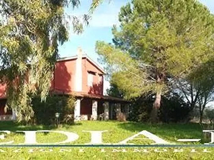 Casa con 7 locali in vendita in Strada Roccaccia, Tarquinia