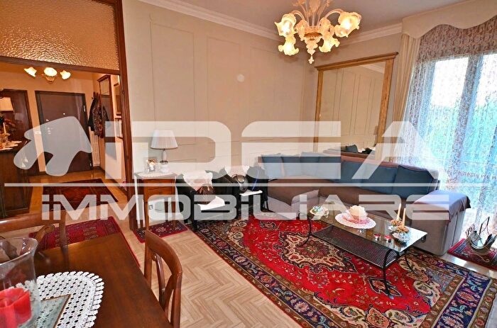 Appartamento con 5 locali in vendita in Via Giuliano Cassiani Modena, Modena