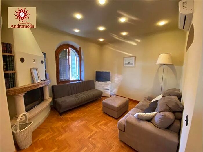 Casa in vendita in Forte Dei Marmi