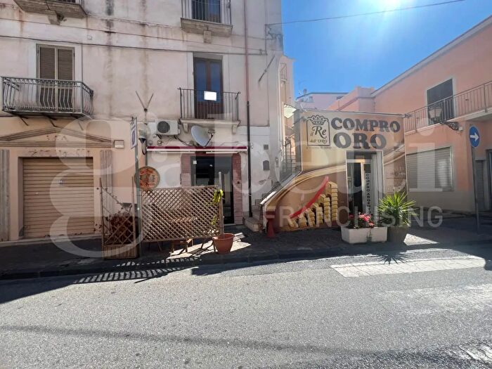 Appartamento quadrilocale in vendita in Via Vittorio Emanuele, Amantea