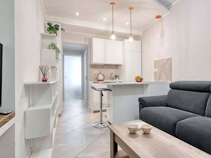 Appartamento monolocale in affitto in Via Messina, Paolo Sarpi, Milano