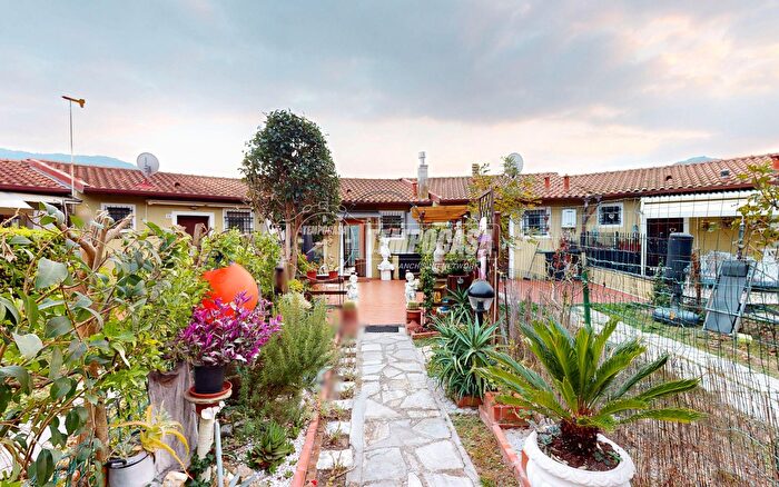 Casa trilocale in vendita in Frazione Poggio, Casanova Lerrone