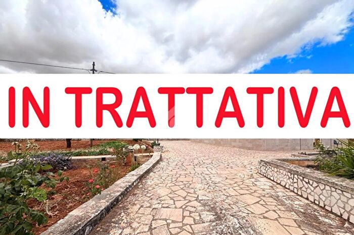 Casa quadrilocale in vendita in Strada Comunale Femmina Morta, Putignano