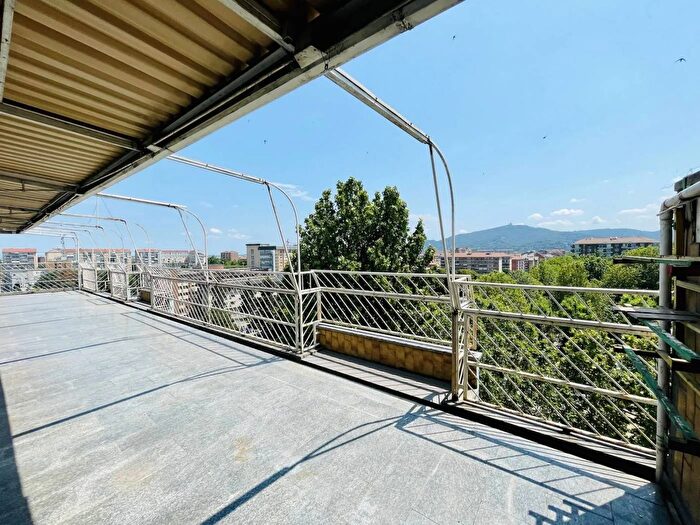 Appartamento con 5 locali in vendita in Via Monte Rosa Torino, Torino