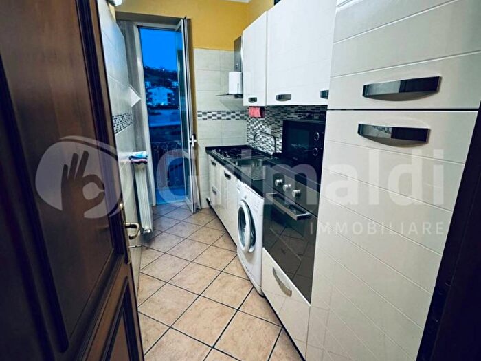 Appartamento trilocale in affitto in Rebocco La Chiappa, La Spezia