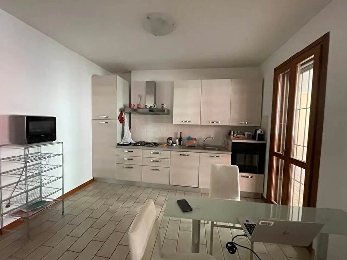 Appartamento quadrilocale in affitto in Piacenza