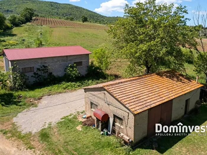 Casa con 5 locali in vendita in Strada della Sgrilla, Capalbio