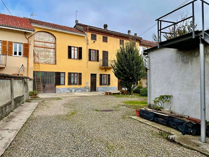 Casa con 5 locali in vendita in Vicolo XXV Aprile, Borgoratto Alessandrino