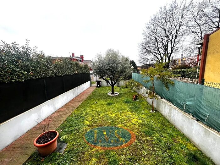 Casa con 5 locali in vendita in Campodoro