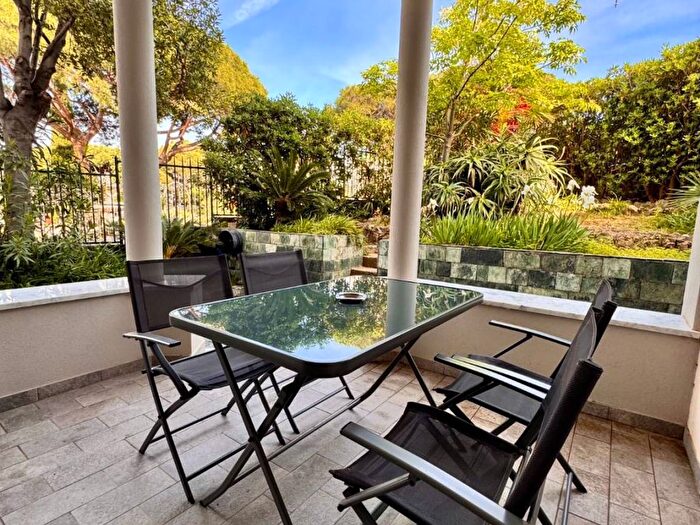 Appartamento bilocale in affitto in Via Provinciale Pineta, Spotorno