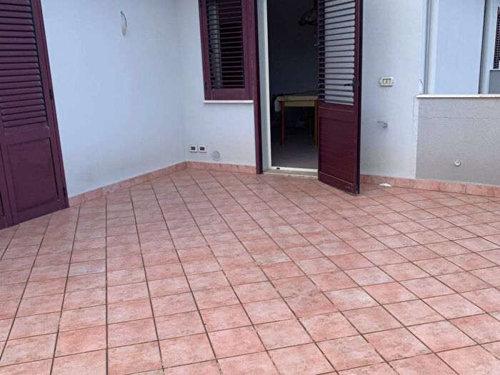 Appartamento trilocale in affitto in Via Sicilia, Centro, Carini