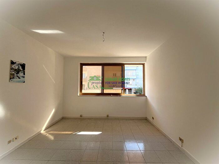 Appartamento quadrilocale in vendita in Via Sacro Cuore, Modica