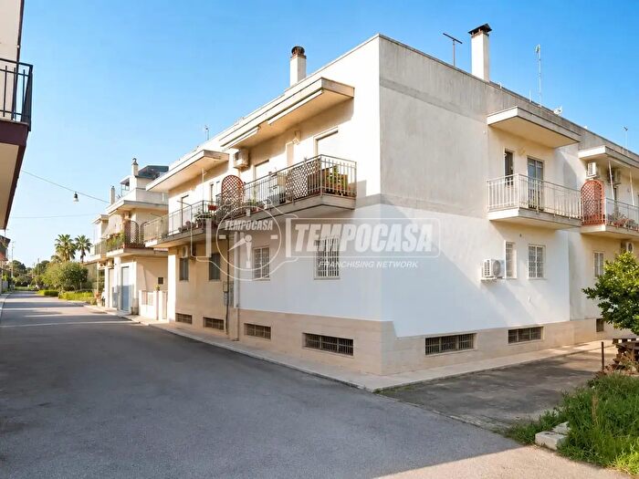 Appartamento trilocale in vendita in Via Amilcare Ponchielli, Conversano