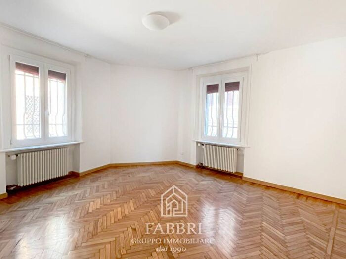 Appartamento quadrilocale in affitto in Centro Storico, Ferrara